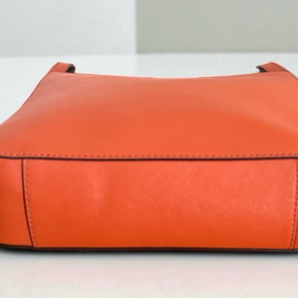Authentic Michael Kors Saffiano Orange Leather Shoulder Crossbody Bag - Picture 5 of 16